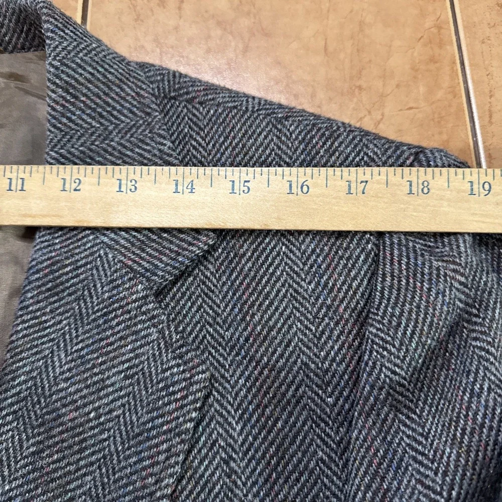 VTG Haggar Mens Gray Donegal Herringbone Tweed Wool Sport Coat Blazer Jacket 42L